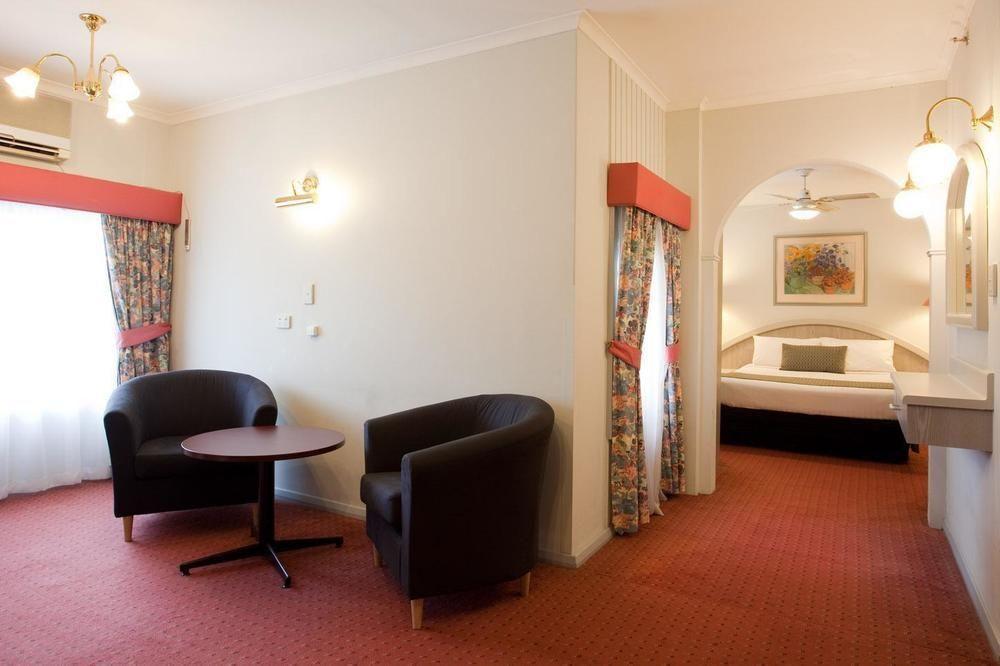 Adelaide Royal Coach Hotel Екстериор снимка