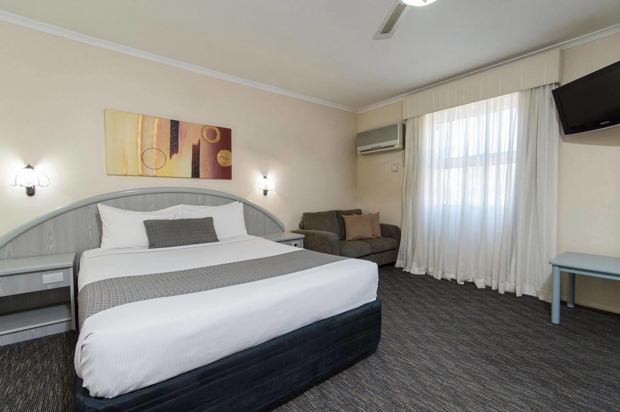 Adelaide Royal Coach Hotel Екстериор снимка